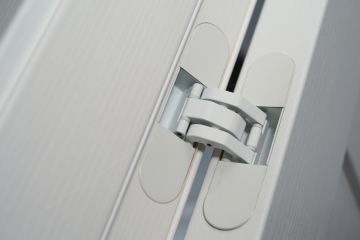 Hide_Img00952